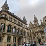 UK House Prices Flatline as Mortgage Costs Weigh on Buyers